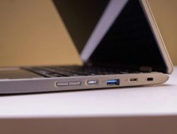 Lenovo Chromebook 300e, Pilihan Chromebook Termurah 2025 untuk Pelajar dan Pekerja
