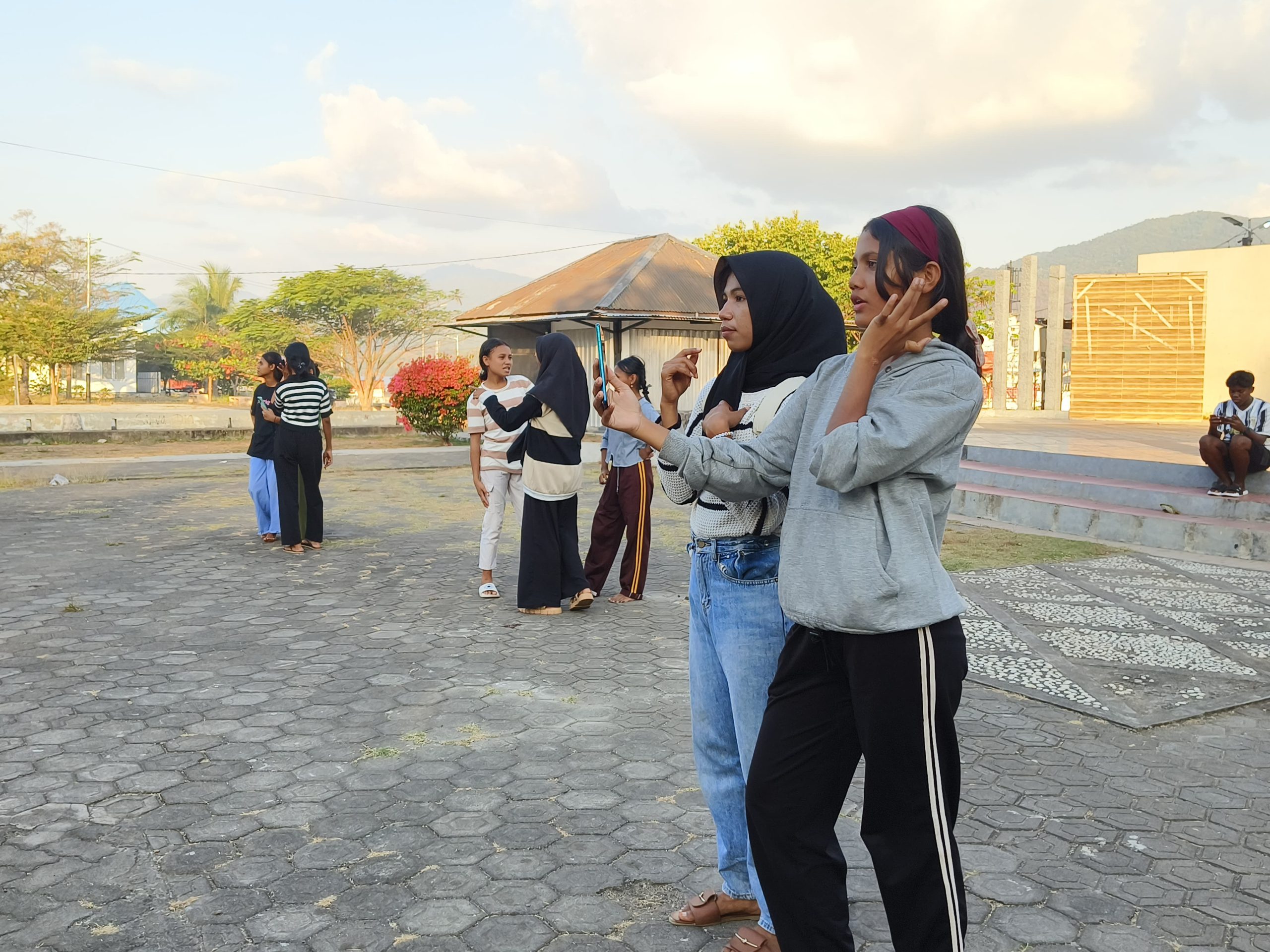 Pentinya festival teater pelajar bagi bengkel seni milenial smk sura dewa