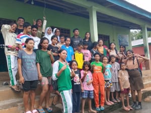 SMK Sura Dewa Larantuka, OSIS Sura Dewa, Panti Asuhan Larantuka, Aksi Sosial Pelajar, Kepedulian Sesama, Flores Timur, Sembako Panti, Karakter Siswa