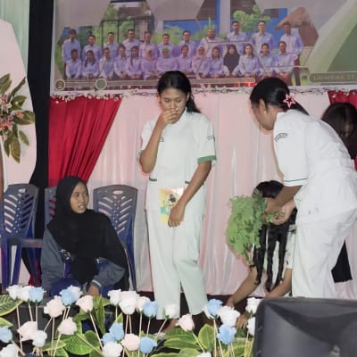 Bengkel Seni Milenial, Moh. Zaini Ratuloli, Lensi, WS Rendra, Maria Zaitun, SMK Sura Dewa, Flores Timur, Seni Pertunjukan