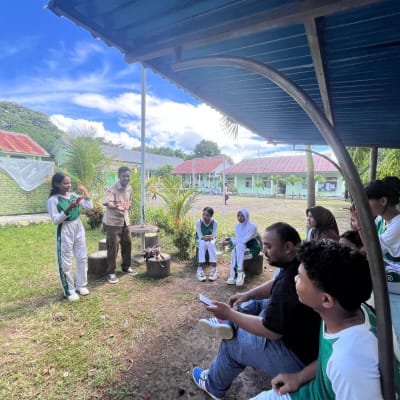 Bengkel Seni Milenial, Moh. Zaini Ratuloli, Ngopi Puisi #15, Taman Literasi Sura Dewa, Cafe Gado Gado Bu Warno, Larantuka, Sastra Indonesia, Film Pendek