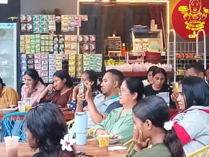 Bunda Literasi Flores Timur, Moh Zaini Ratuloli, Bengkel Seni Milenial, Hari Puisi Indonesia, Cafe Gado Gado Bu Warno, SMK Sura Dewa, TBM Lautan Ilmu, William Shakespeare
