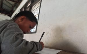 Lomba Menulis Tema Aku Guruku dan MBG, Petrus Dawa Balun, SMP Negeri 2 Larantuka, Komunitas Jejak Zaman, Makan Bergizi Gratis, Pendidikan Karakter, Gotong Royong, Dapur Keba Baipito