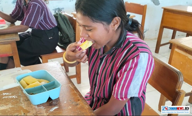 Lomba Menulis Jenjang SMA Sederajat, Maria Raha Liwu, Maria Ernestina Ese, Faustina Nogo Soge, Komunitas Jejak Zaman, Hardiknas 2026, Makan Bergizi Gratis, Yan, ZamanNewsID, Indonesia, Hari Pendidikan Nasional, Literasi, Inovasi Pendidikan, Sekolah Menengah Atas