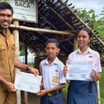 Guru La Ode Yusman, Maria Aryeti Da Rosa Tukan, Petrus Dawa Balun, SMP Negeri 2 Larantuka, Komunitas Jejak Zaman, FTBM Flores Timur, Lomba Menulis, Pondok Baca